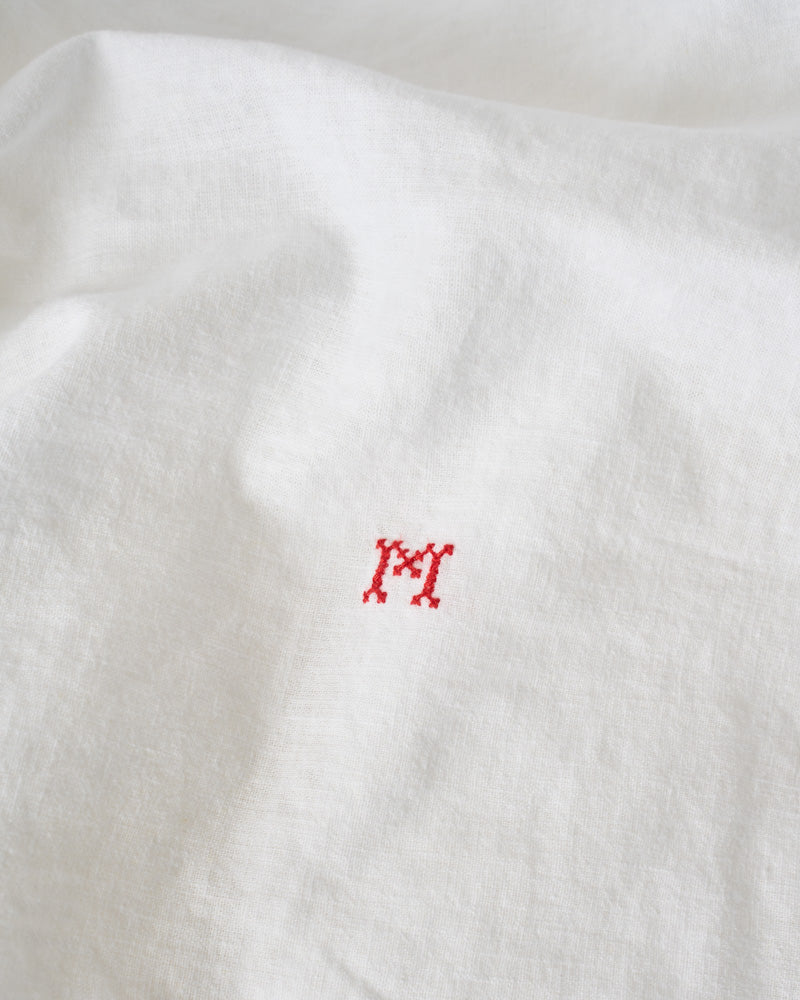 Merci - Embroidered linen tablecloth - 03 Openwork