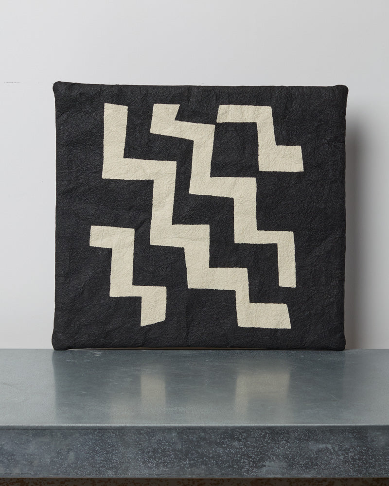 Fennica - Coussin Zabuton Zigzag - Noir