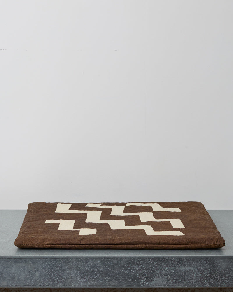 Fennica - Coussin Zabuton Zigzag - Marron
