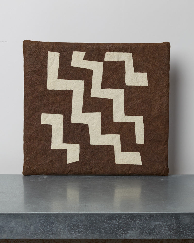 Fennica - Coussin Zabuton Zigzag - Marron