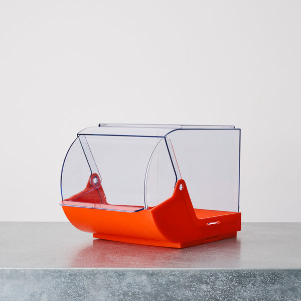 Boîte rouge couvercle