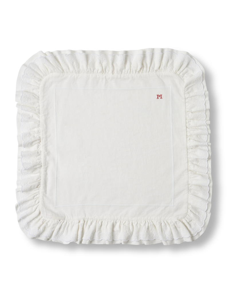 Merci - Embroidered linen placemat - 02 Eyelet