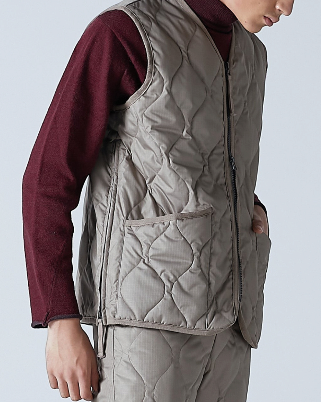 Taion - Quilted Military Zip V-Neck Vest - Mocha
