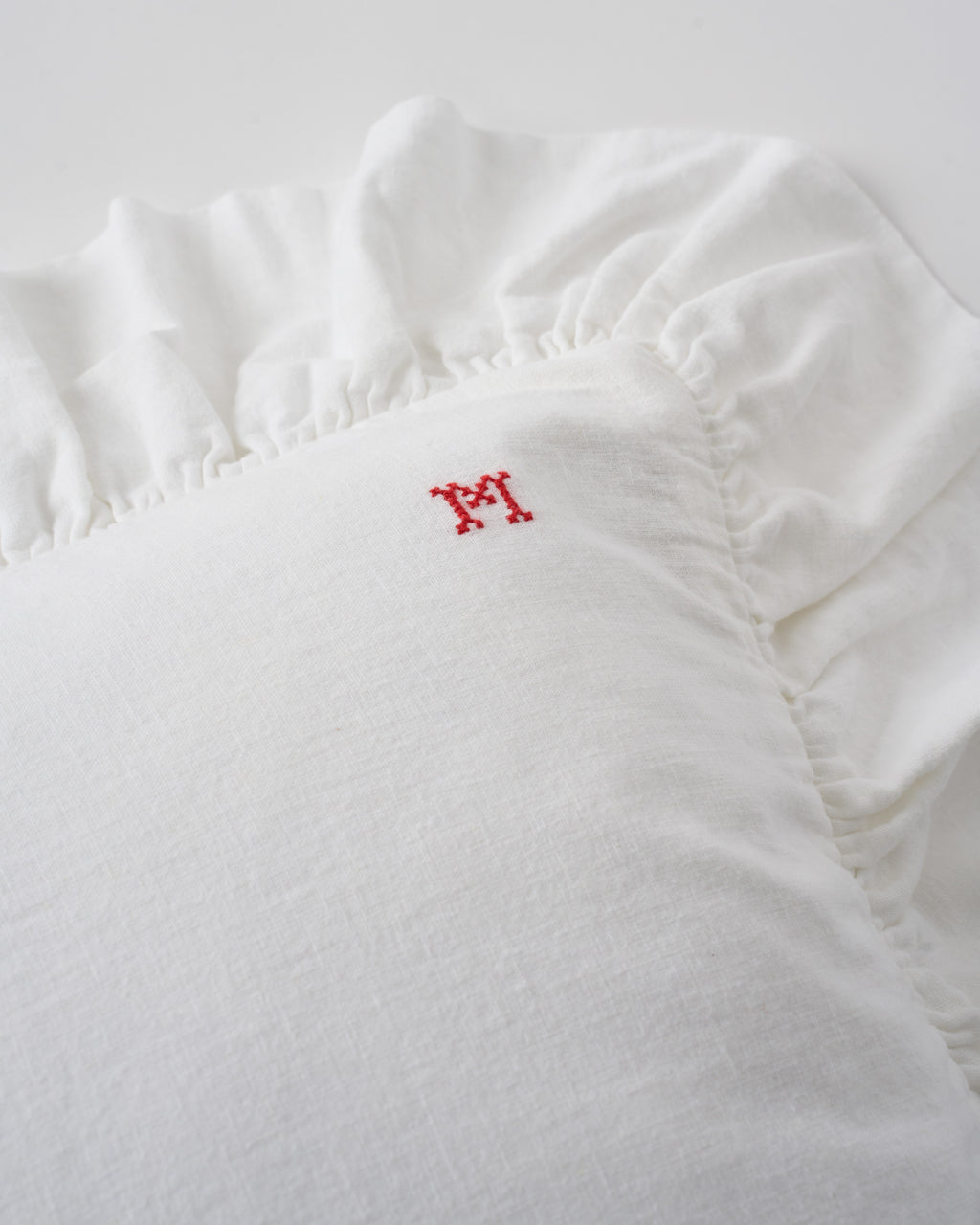 Merci - Embroidered Linen Bedding Set - 01 Ruché