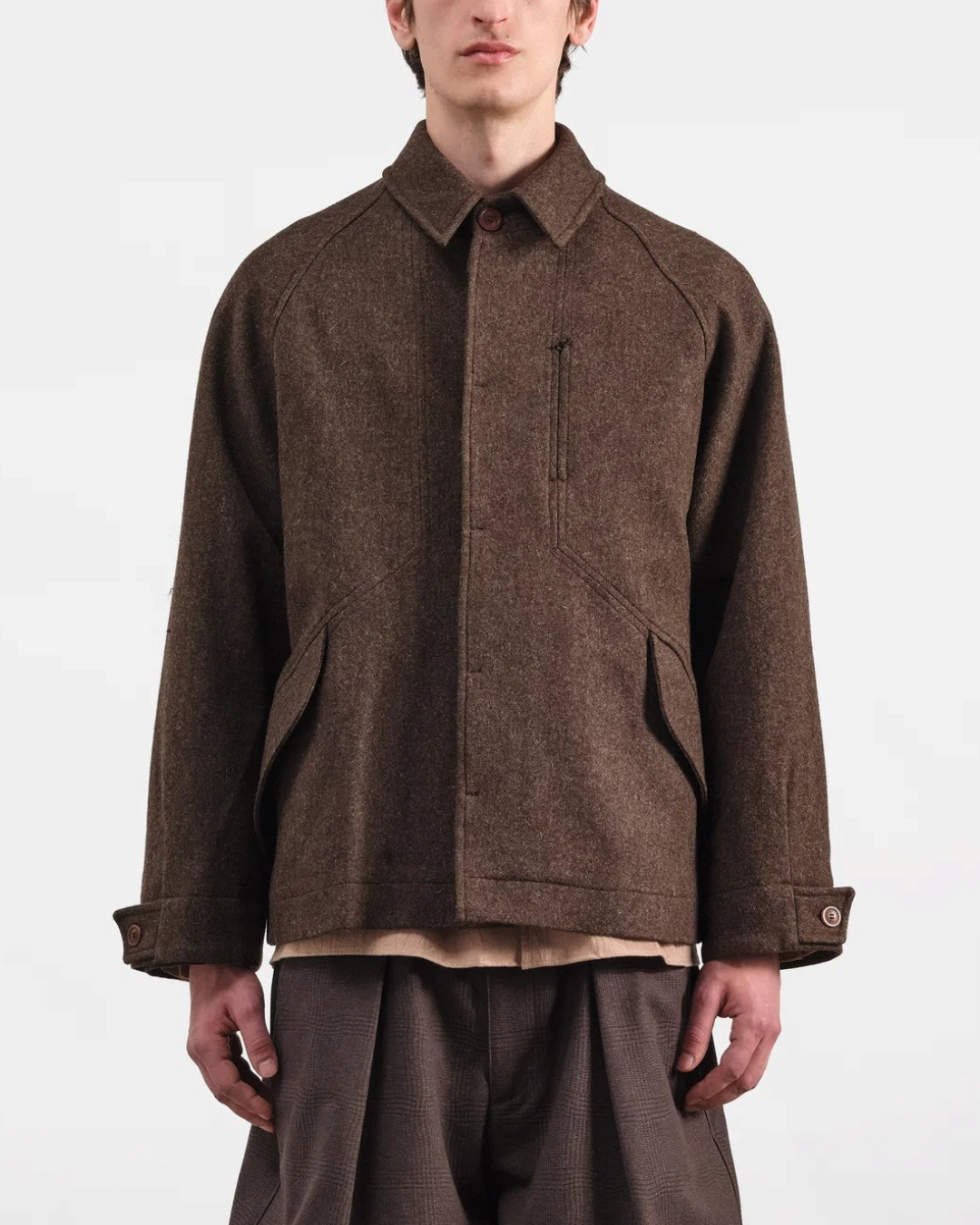 Veste Harrison Merci Paris en drap de laine Melton marron, coupe oversize unisexe avec manches raglan