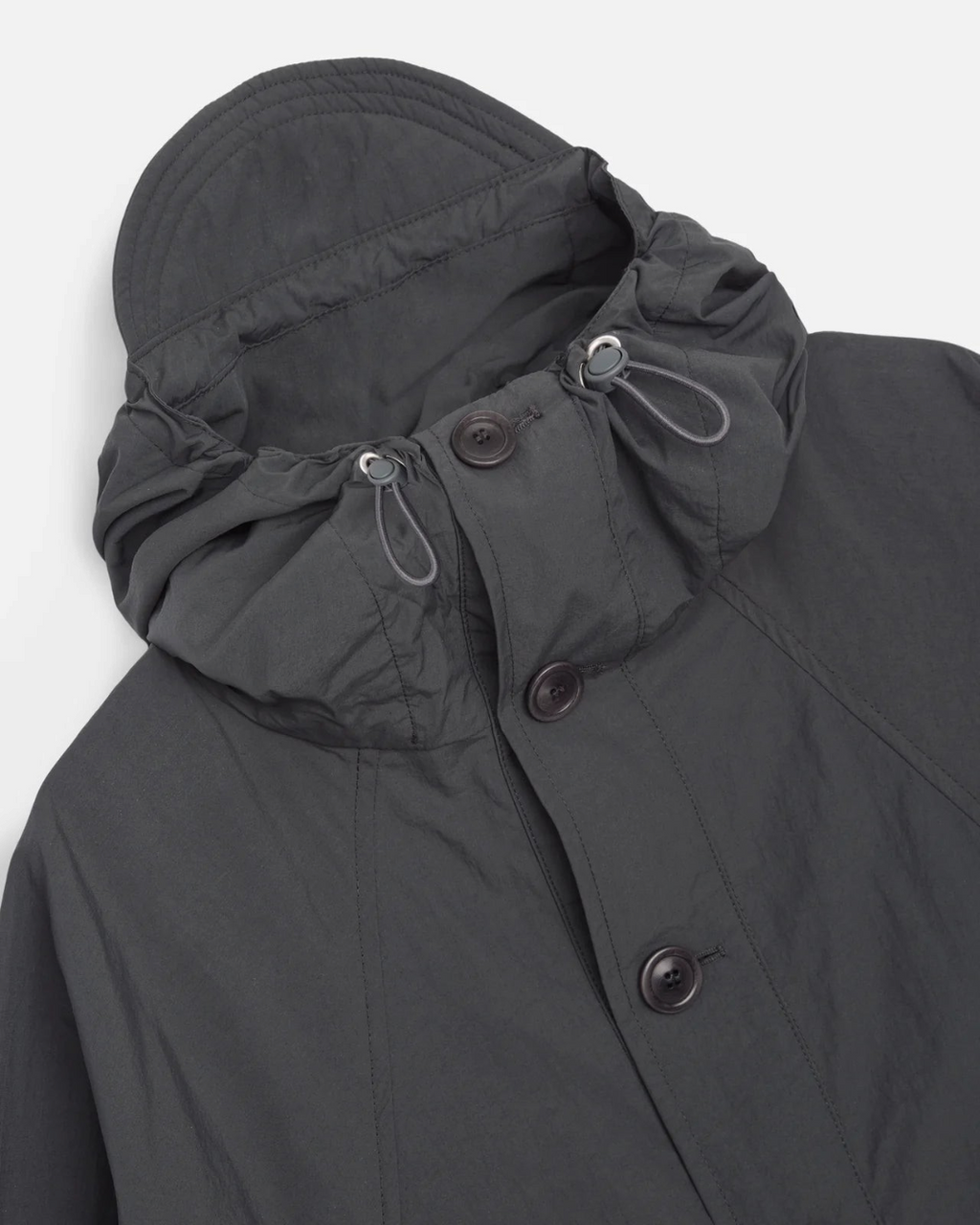 Veste à capuche Merci Paris YMC Bonehead grise en tissu technique déperlant avec boutons en corozo et cordons