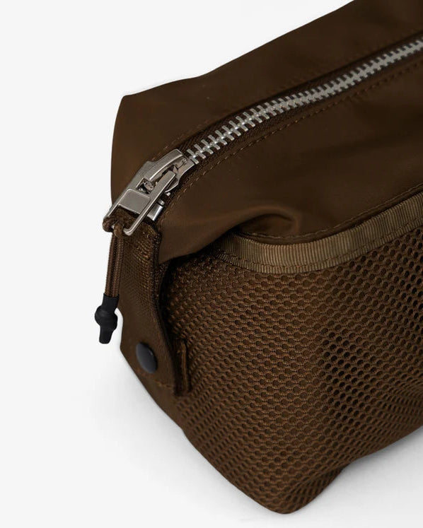 Ay Studios - Toiletry Bag - Brown