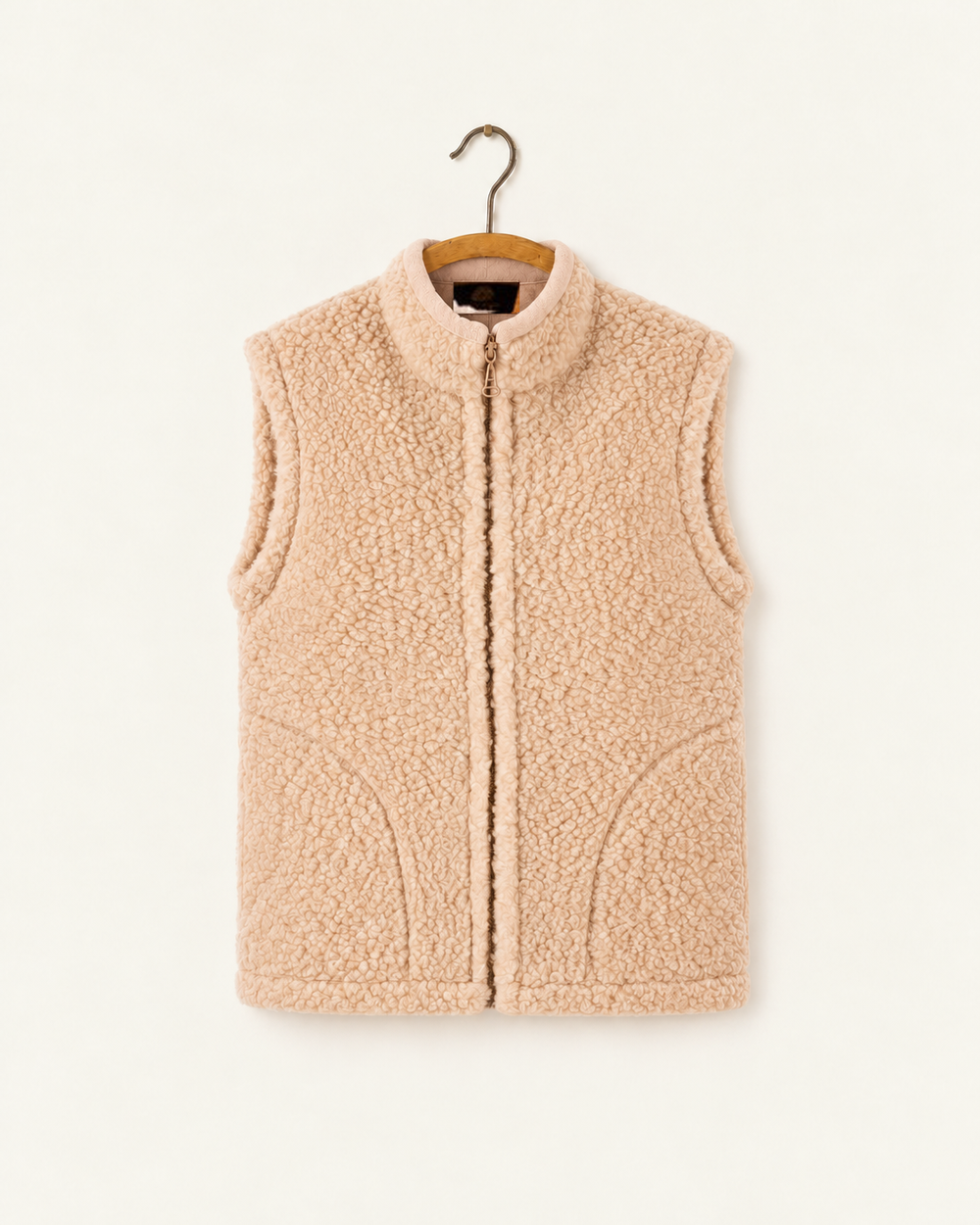 Coldbreaker - Gilet Walker - Beige – vue de face sur cintre