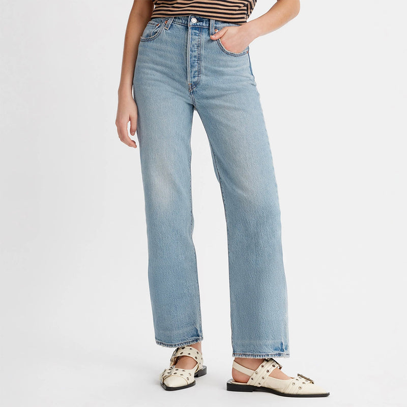 Levi s Ribcage Staight Ankle Jeans Let S Share