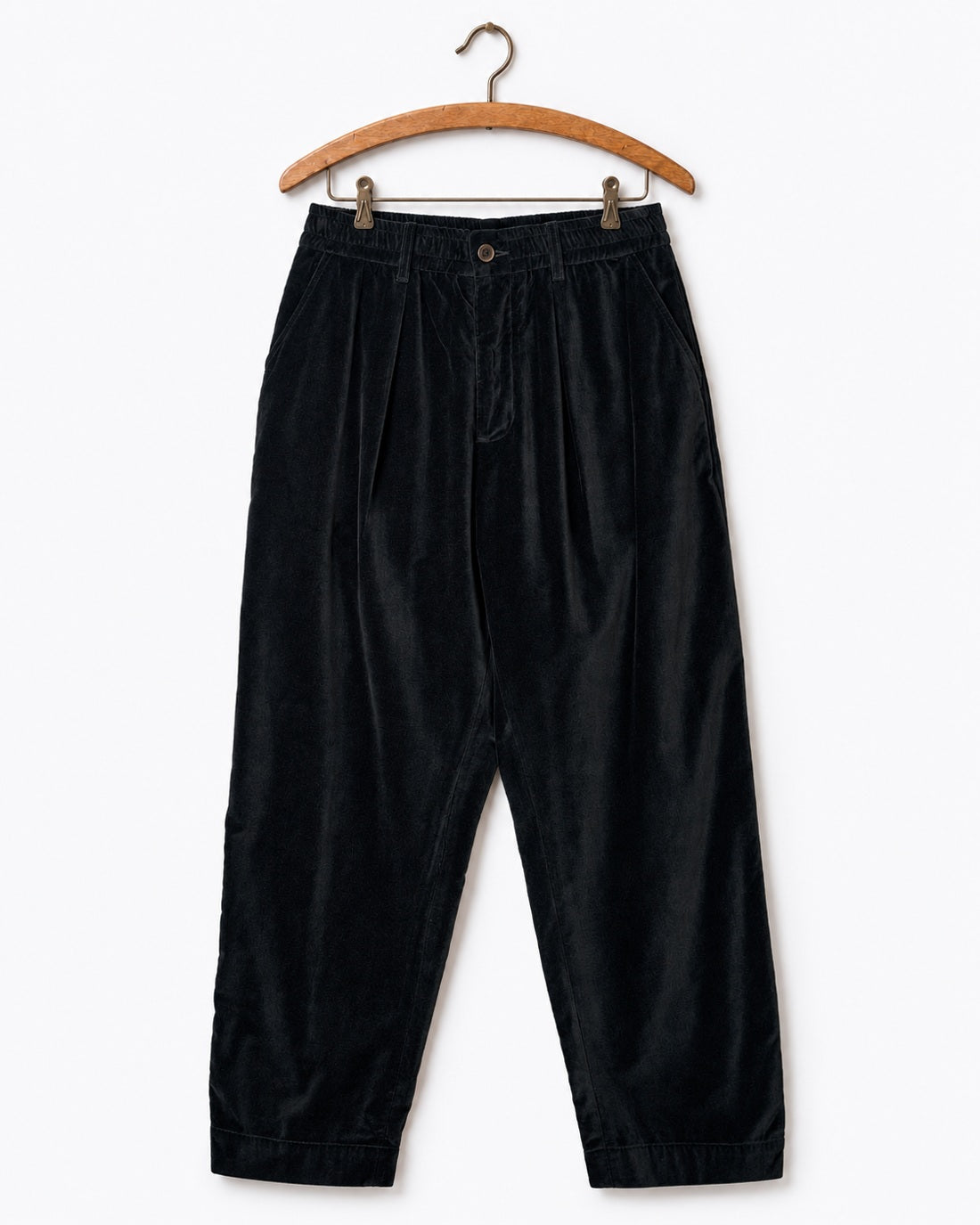 Universal Works - Pantalon Oxford Velours - Noir - sur cintre