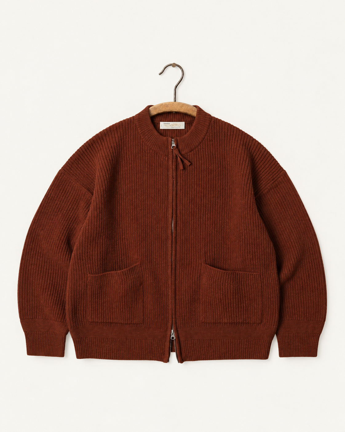 Frizmworks - Cardigan Zippé En Laine - Brique, vue de face sur cintre