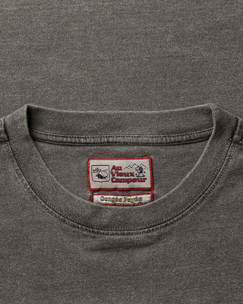 Au Vieux Campeur - Paid Holidays - Skier T-shirt - Black Delave