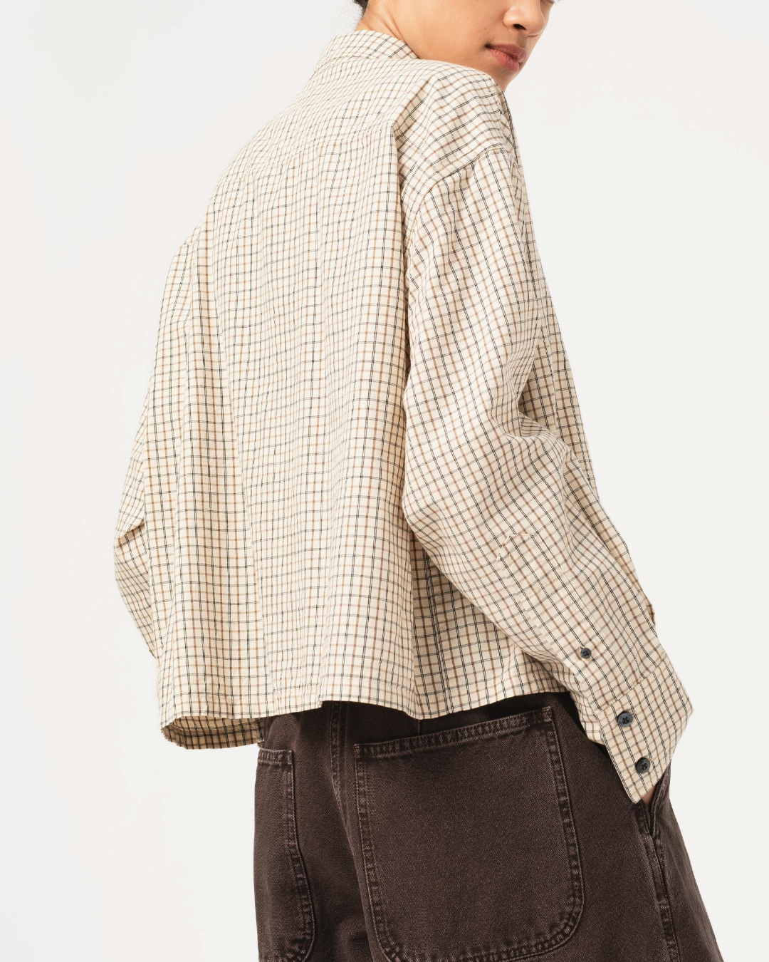 Chemise courte à carreaux Merci Paris Girls Of Dust en coton beige avec poche poitrine asymétrique