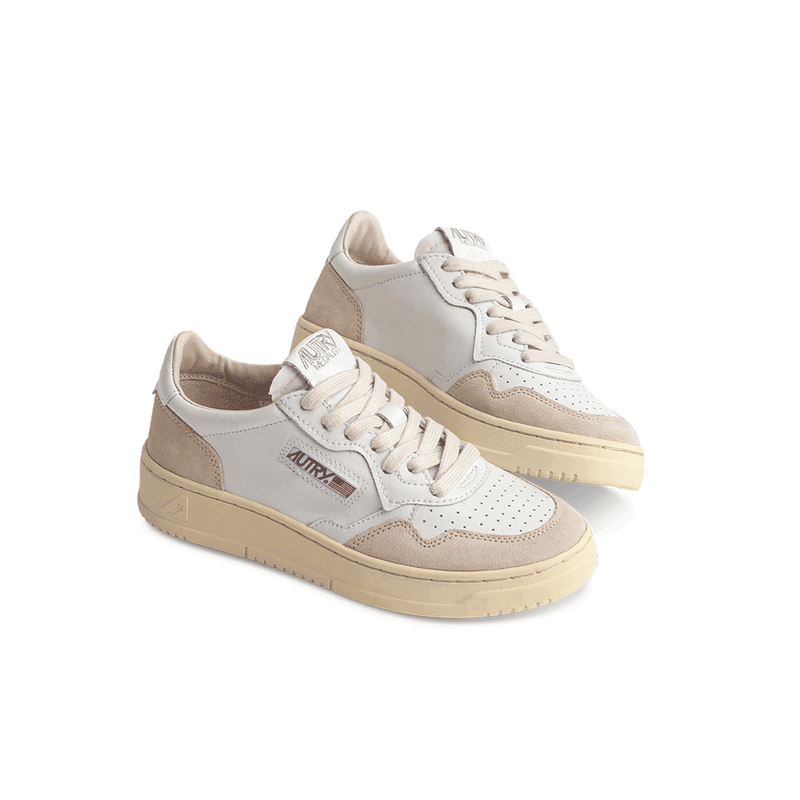 Autry - Low Wom 01 Sneakers - Biege Autry - Low Wom 01 Sneakers - Biege