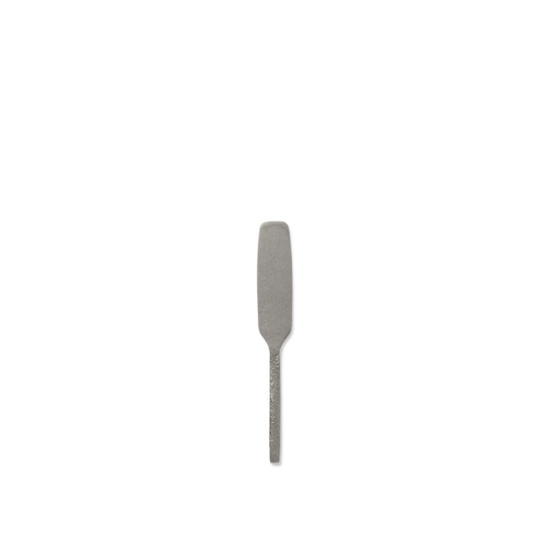 Tartineur en métal martelé - Stonewash - La Nouvelle Table