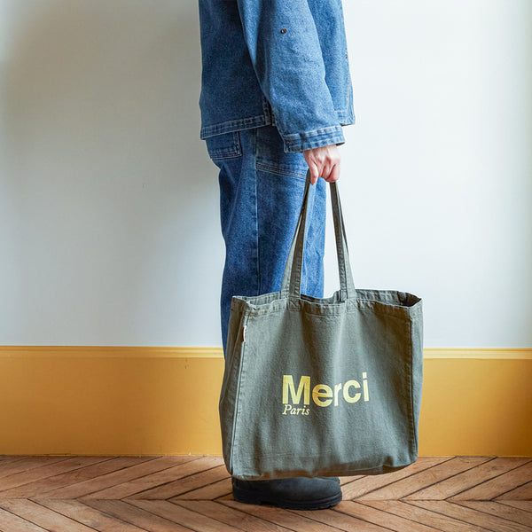 Merci Tote Bag (No Brand) PRE ORDER – BelleTrends - Scents and Essentials